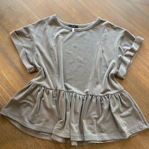 Super cute crop top!!